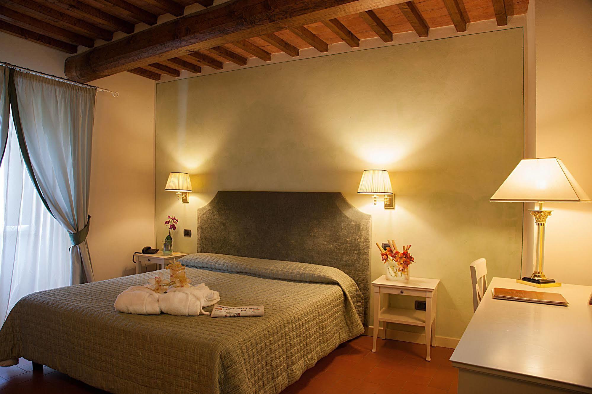 Borgo Sant'Ippolito Country Hotel Ginestra Fiorentina ภายนอก รูปภาพ