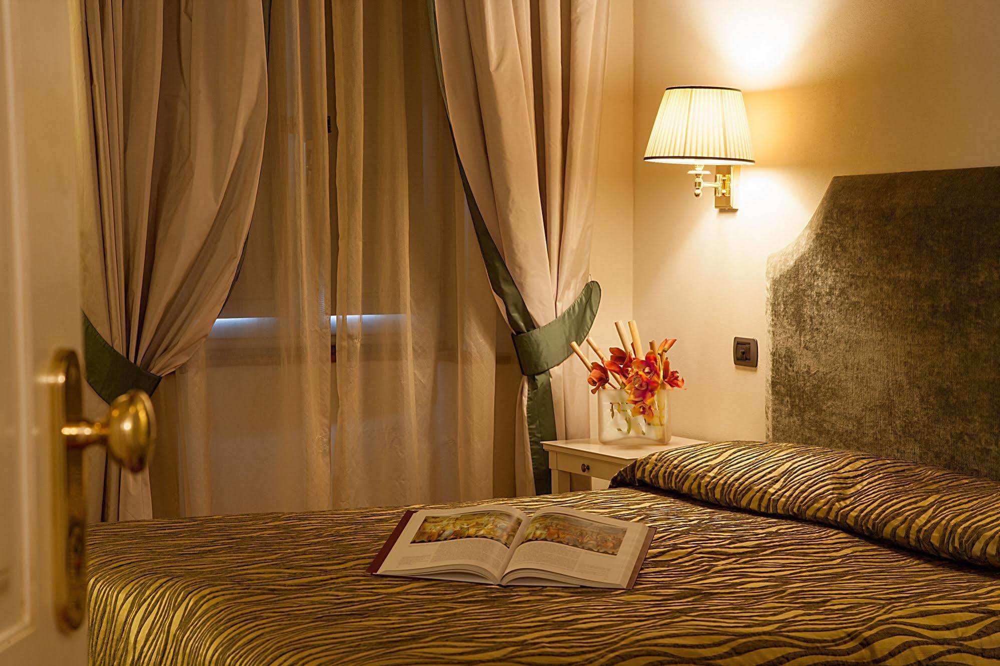 Borgo Sant'Ippolito Country Hotel Ginestra Fiorentina ภายนอก รูปภาพ