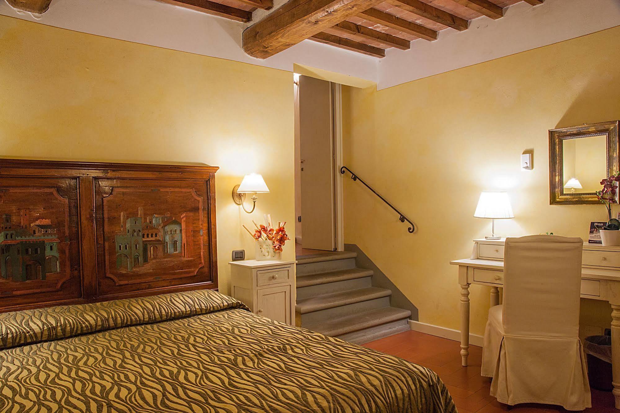 Borgo Sant'Ippolito Country Hotel Ginestra Fiorentina ภายนอก รูปภาพ