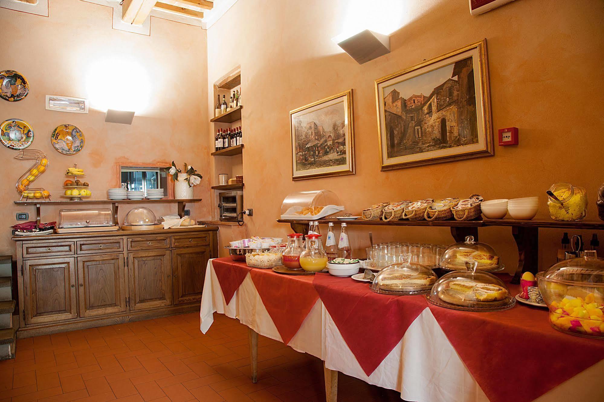 Borgo Sant'Ippolito Country Hotel Ginestra Fiorentina ภายนอก รูปภาพ