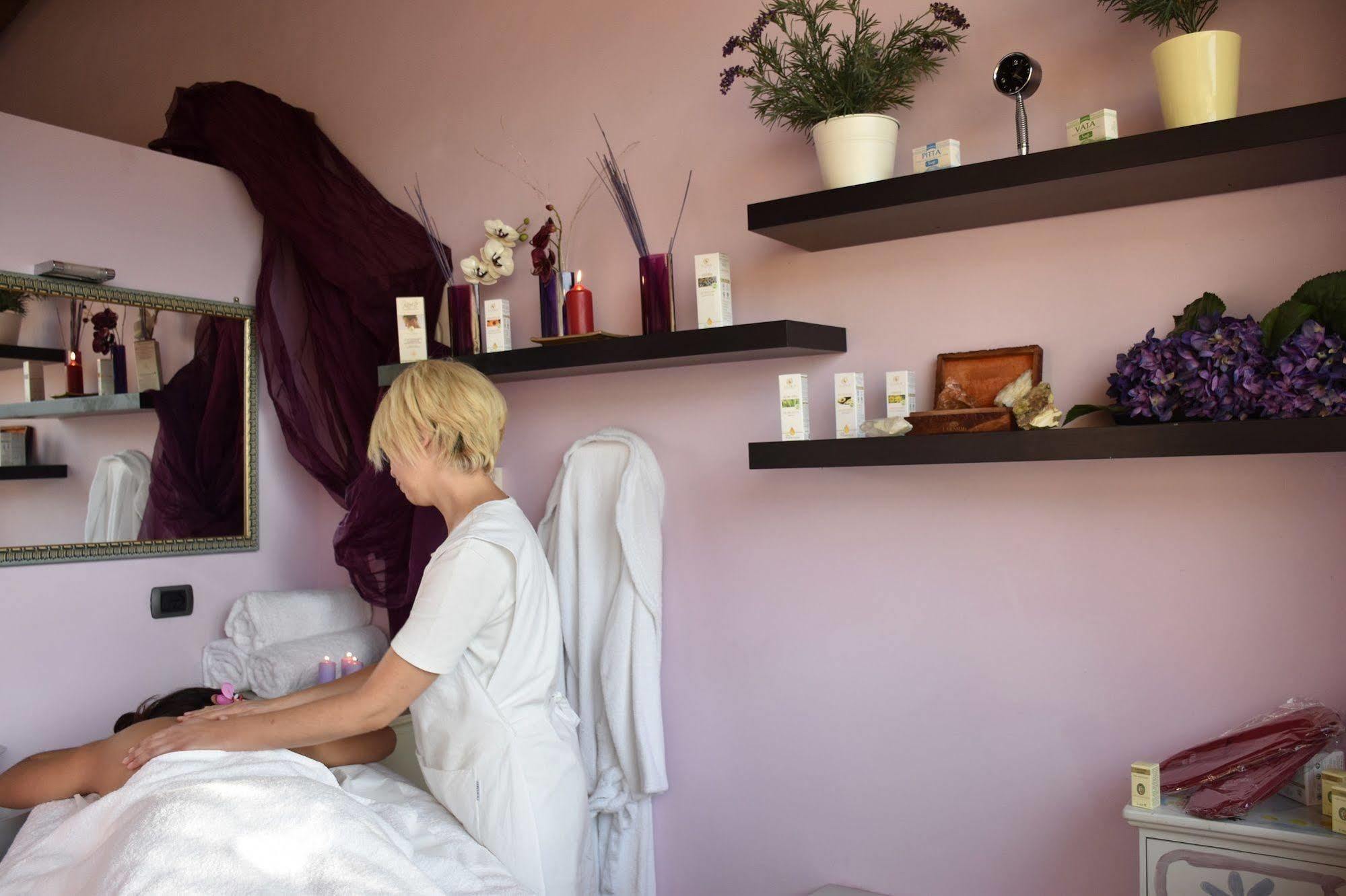 Borgo Sant'Ippolito Country Hotel Ginestra Fiorentina ภายนอก รูปภาพ
